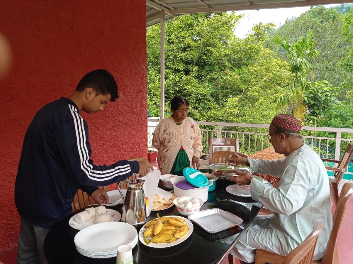 Riverbench Homestay Munnar, Anaviratty Exterior foto