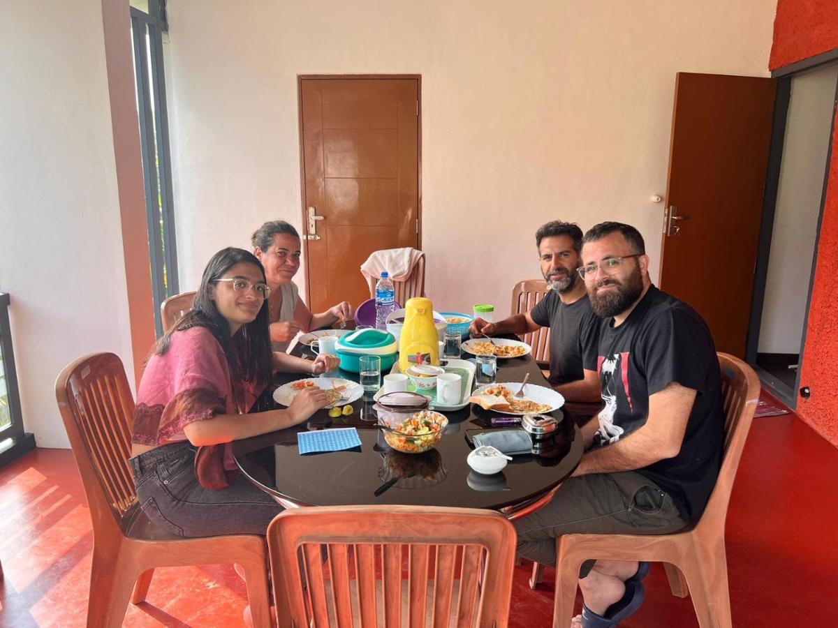Riverbench Homestay Munnar, Anaviratty Exterior foto