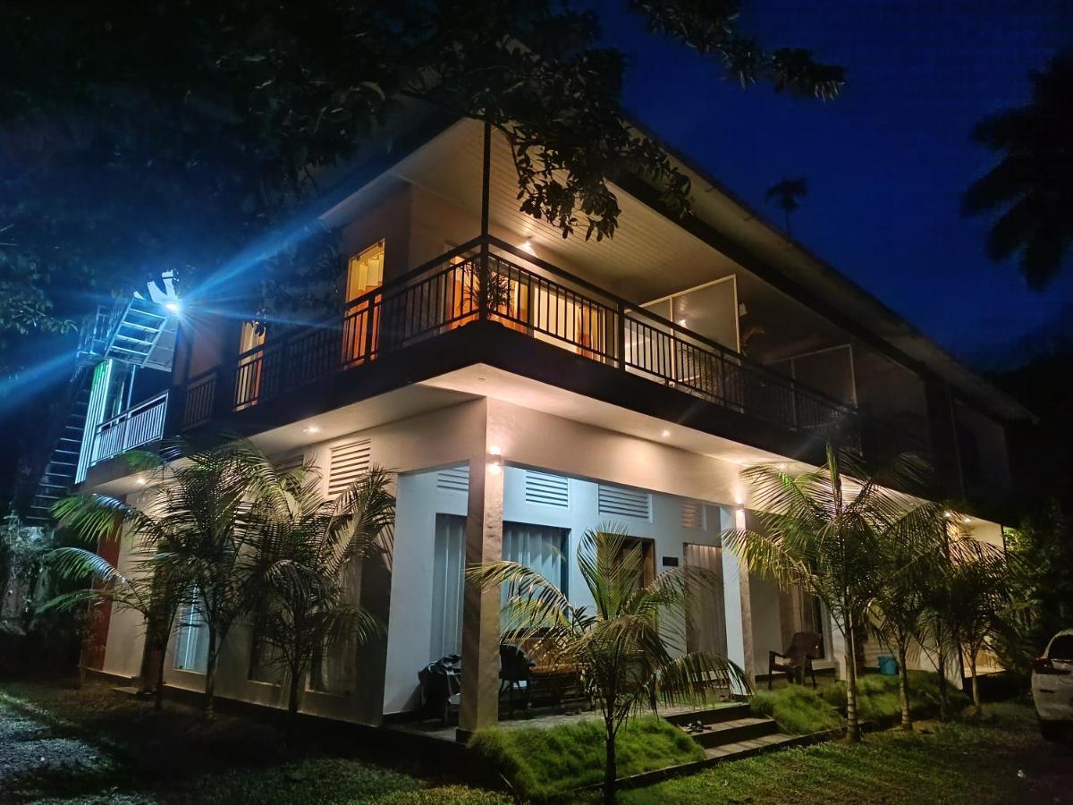 Riverbench Homestay Munnar, Anaviratty Exterior foto